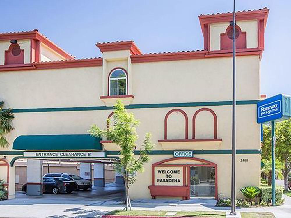 Hotel Rodeway Inn&suites -