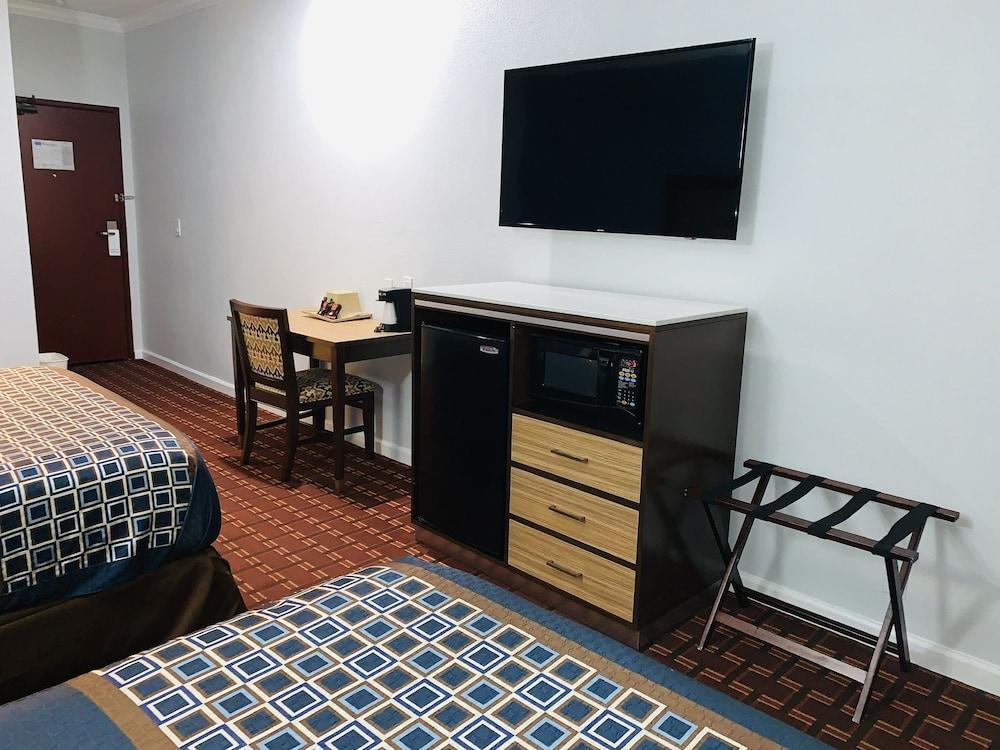 Rodeway Inn&suites - Hotel Pasadena