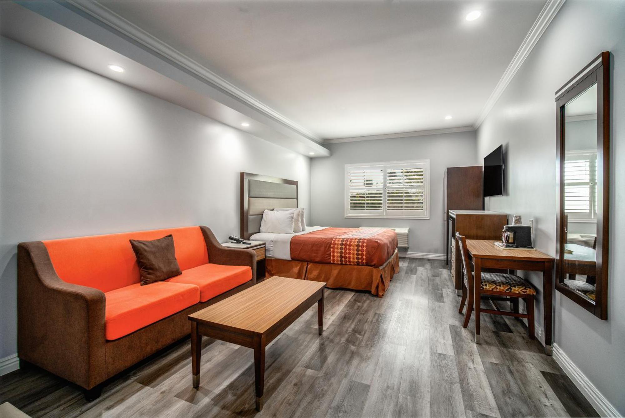 Rodeway Inn&suites - Pasadena