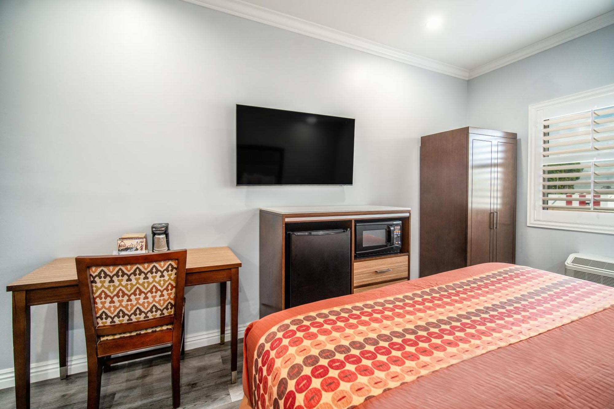 Hotel Rodeway Inn&suites -