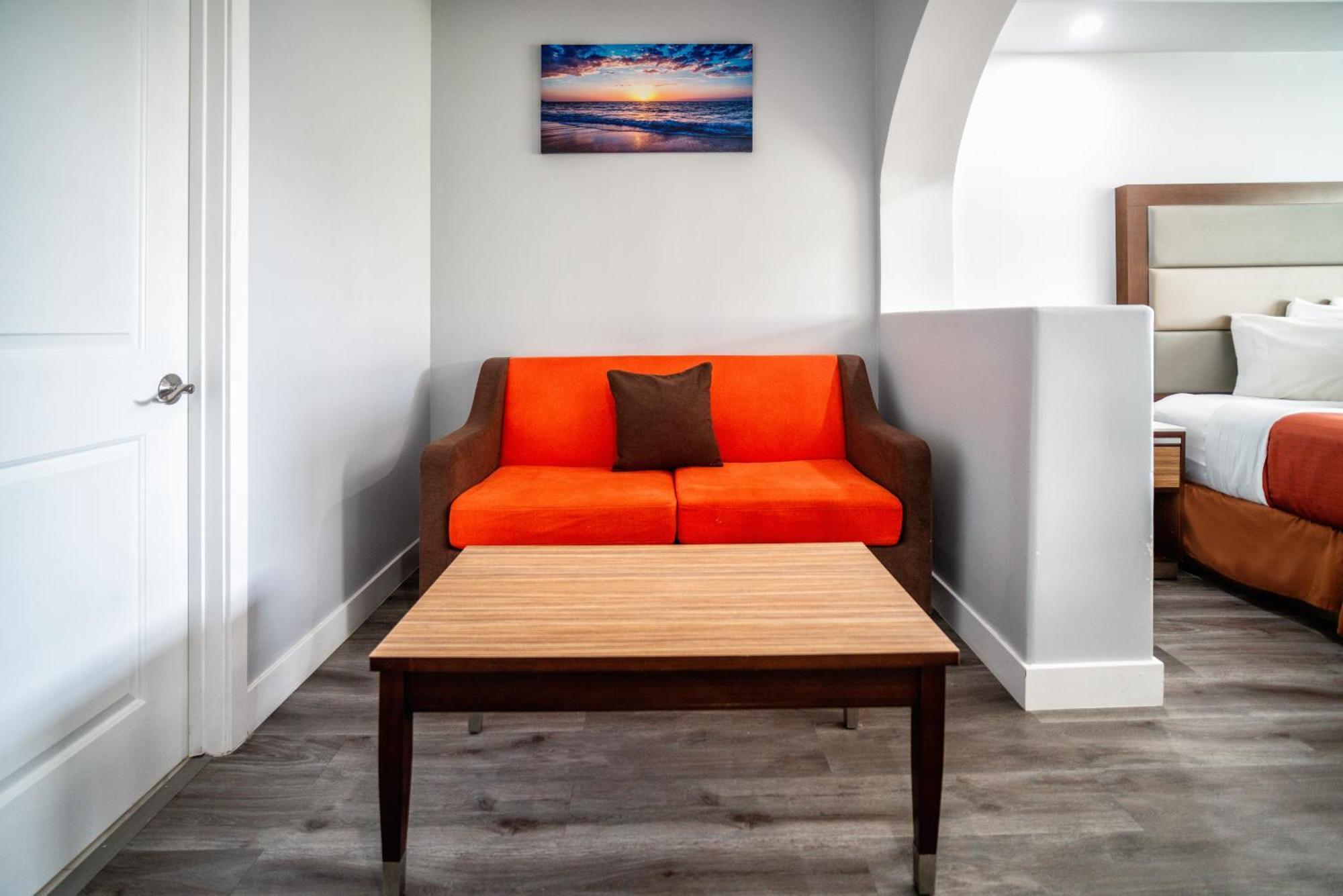 Rodeway Inn&suites - 2*