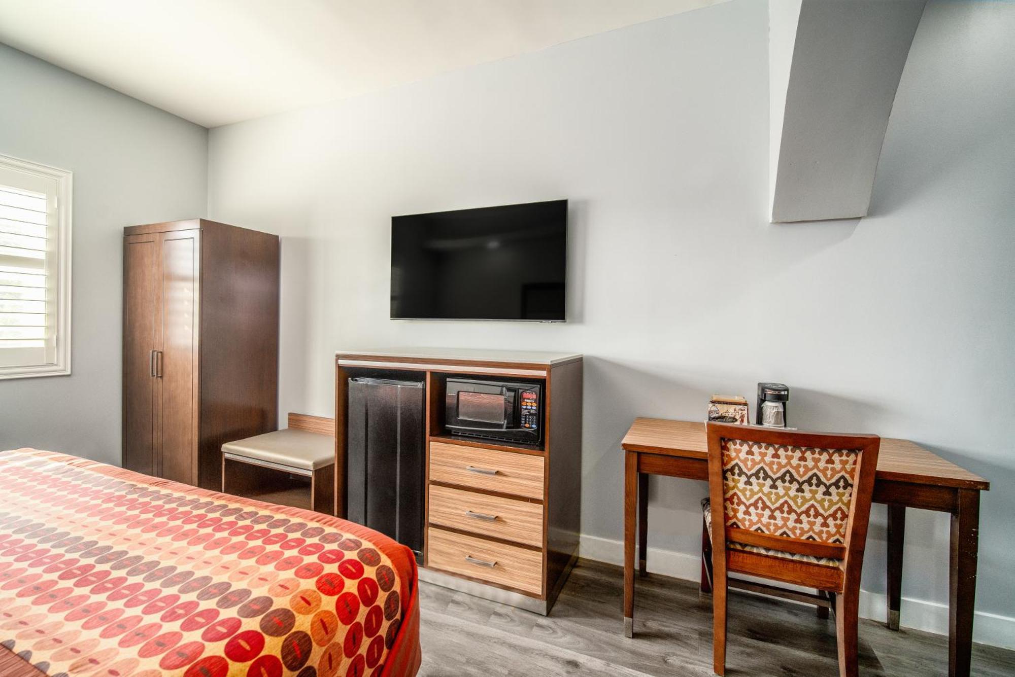 Hotel Rodeway &