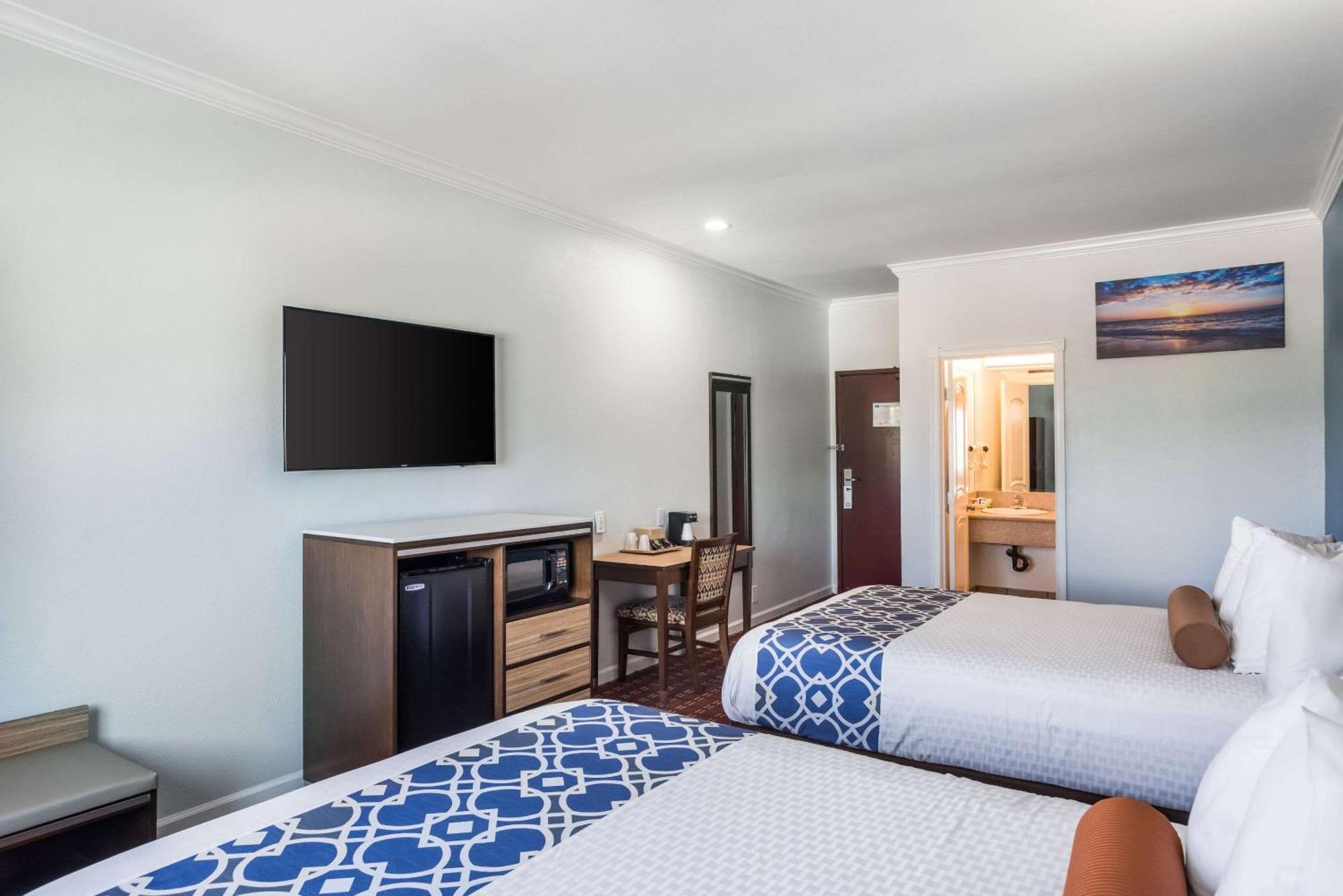 Hotel Rodeway Inn&suites -