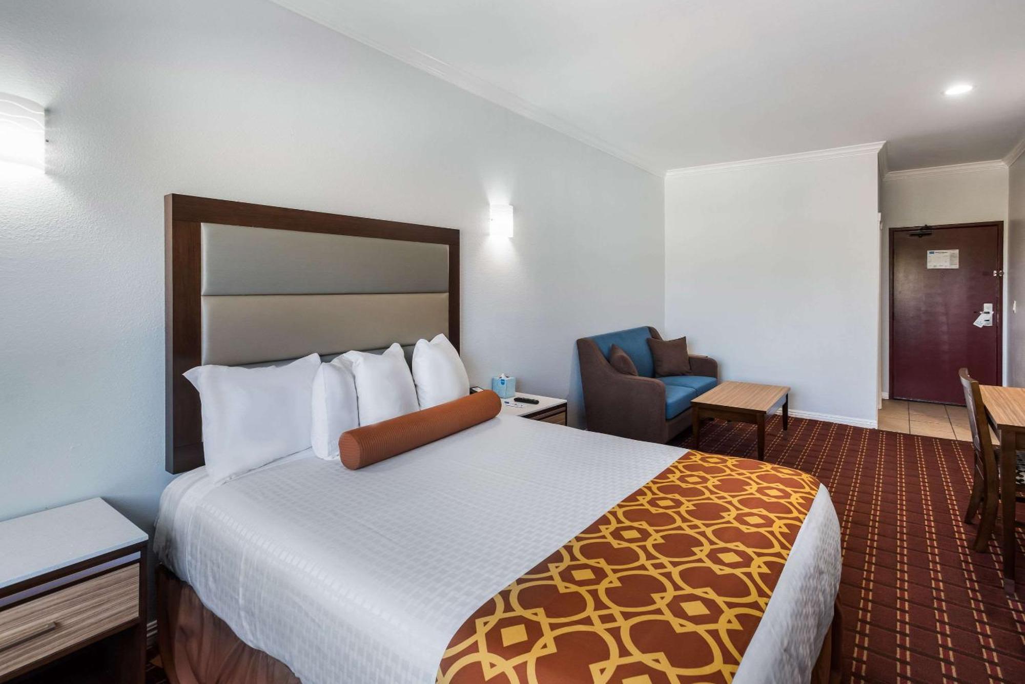 Rodeway Inn&suites - 2*