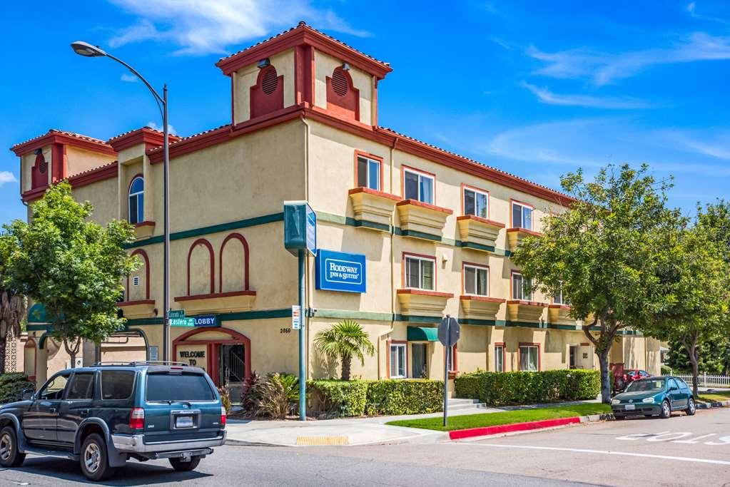 Rodeway & Pasadena