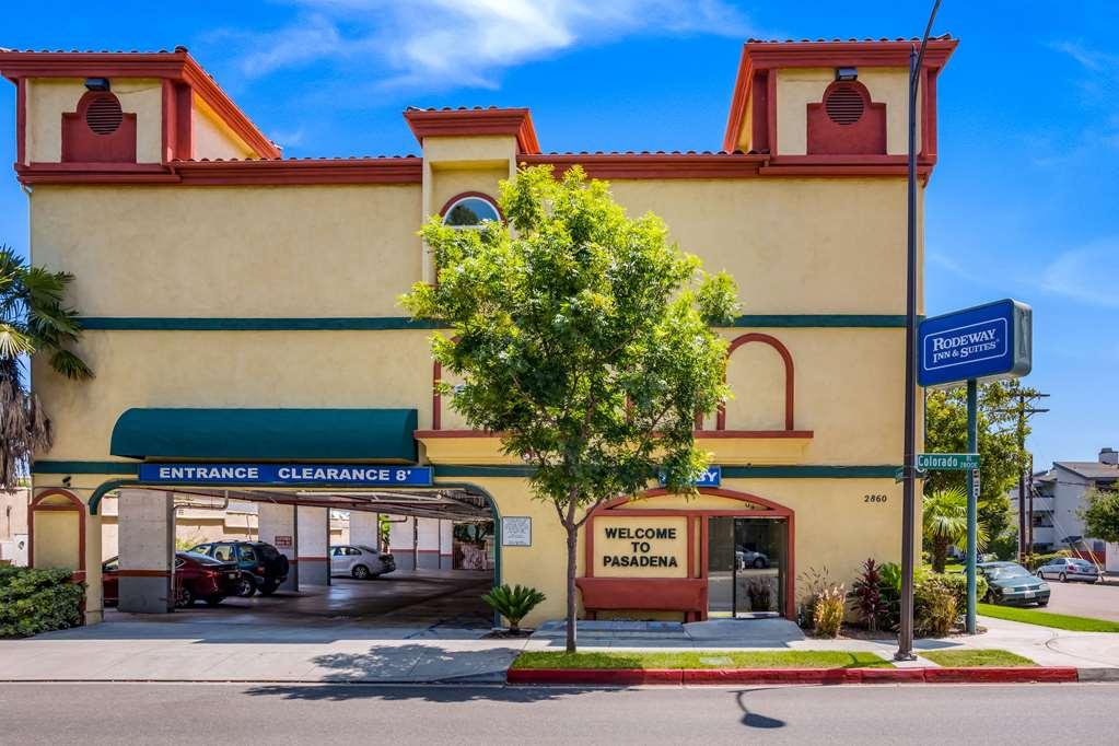 Hotel Rodeway Inn&suites - 2*