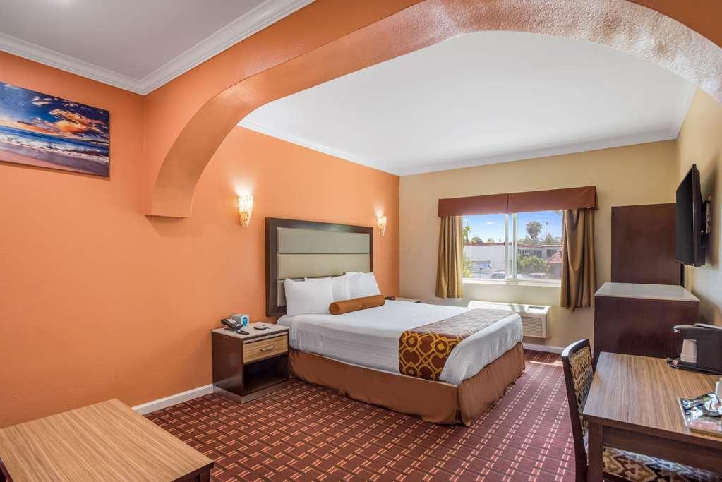 Hotel Rodeway &
