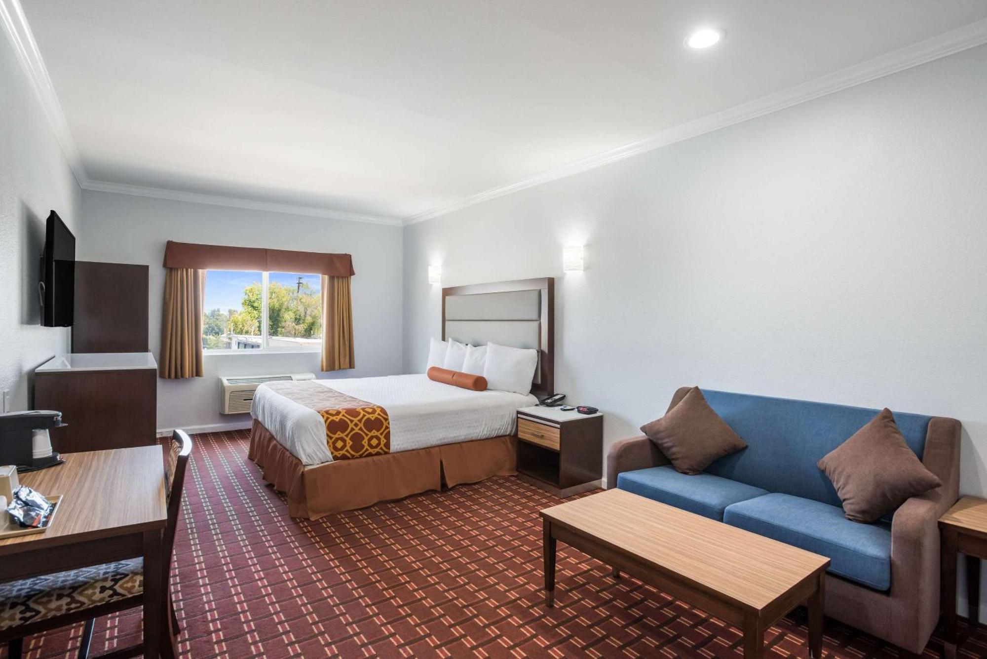Rodeway Inn&suites - Pasadena