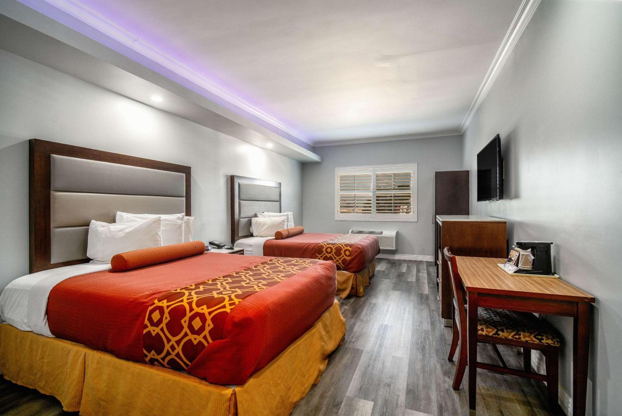 Rodeway Inn&suites - Hotel